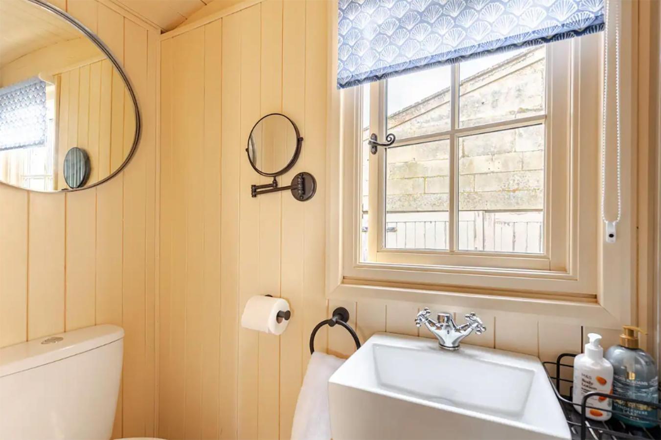 Shepherd'S Hut, Bath Zewnętrze zdjęcie
